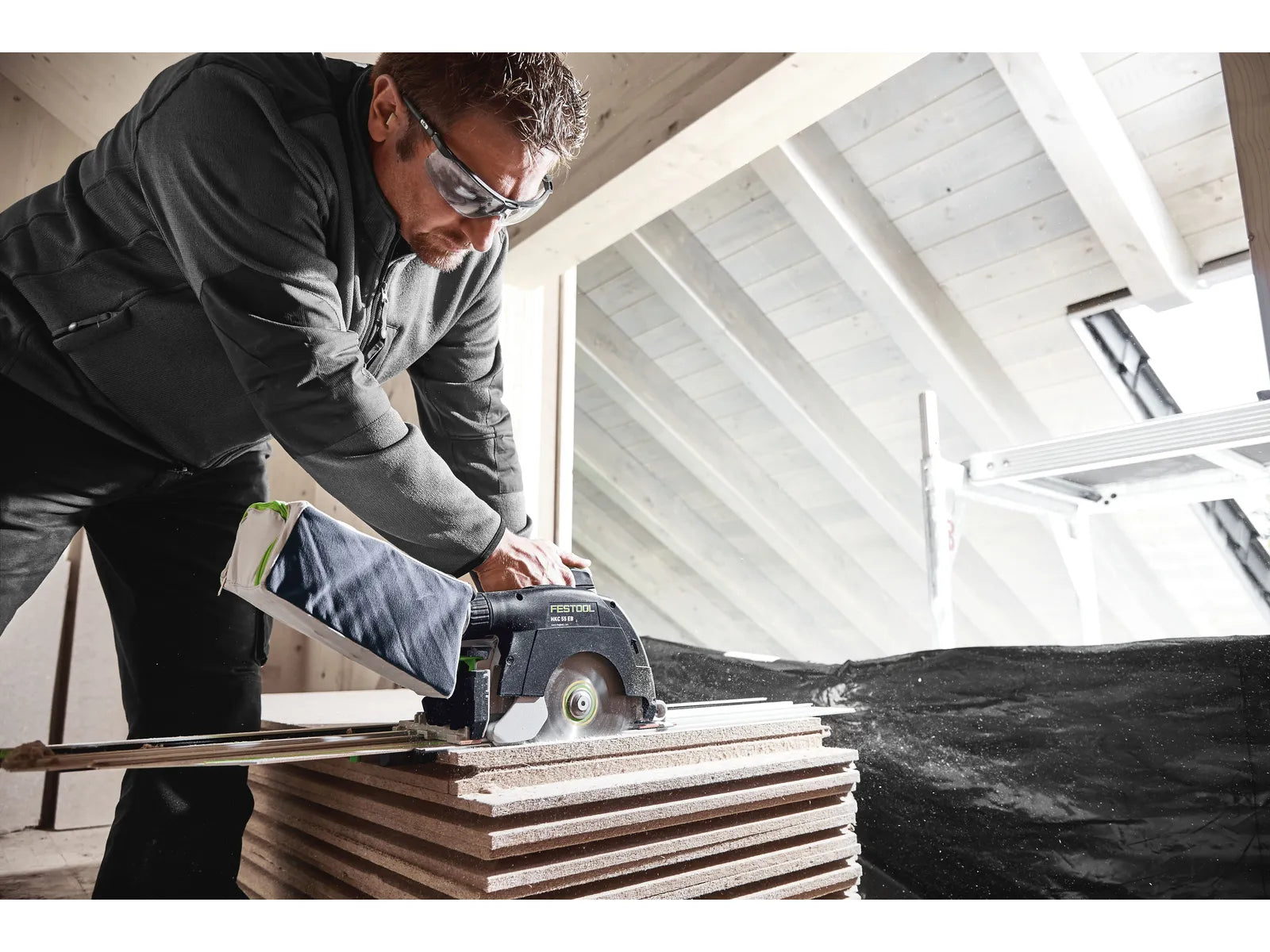 Scie Circulaire Sans Fil HKC 55 5,0 EBI-Plus-SCA Festool avec Technologie Bluetooth® et Chargeur Rapide SCA 16 - Image 3