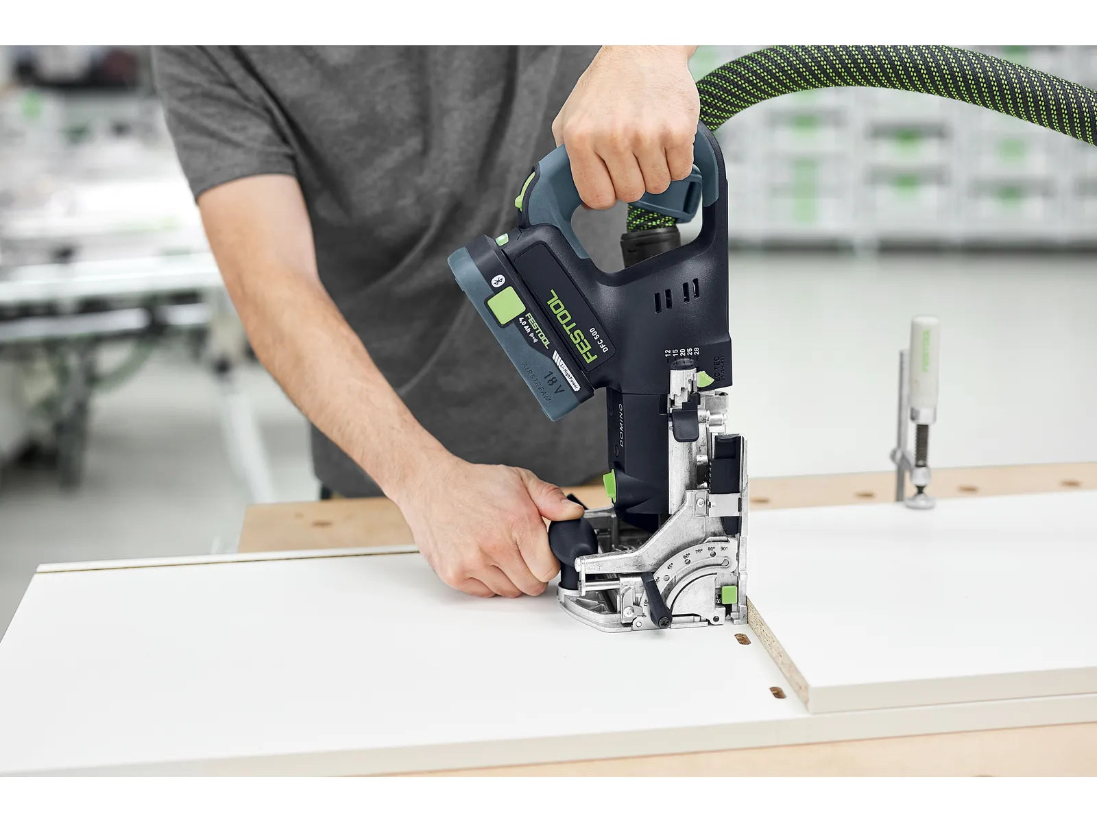 Machine à assembler sans fil DOMINO DFC 500 E-Basic - 578120 - Ergonomique et Précise - Image 7