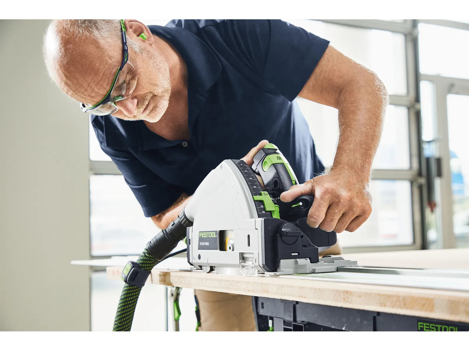 Scie Plongeante Festool TS 55 F Numéro de Modèle 576703 - Puissance et Précision Maximales - Image 1