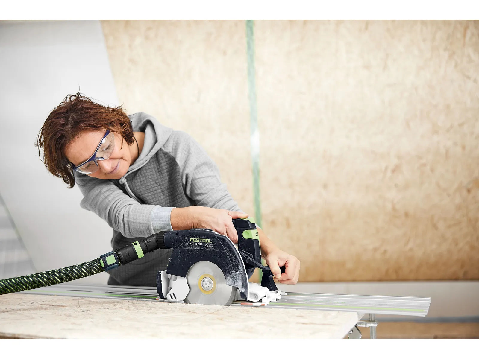 Scie Circulaire Sans Fil Festool HKC 55 K - Puissante et Précise avec Guide de Coupe - Image 6
