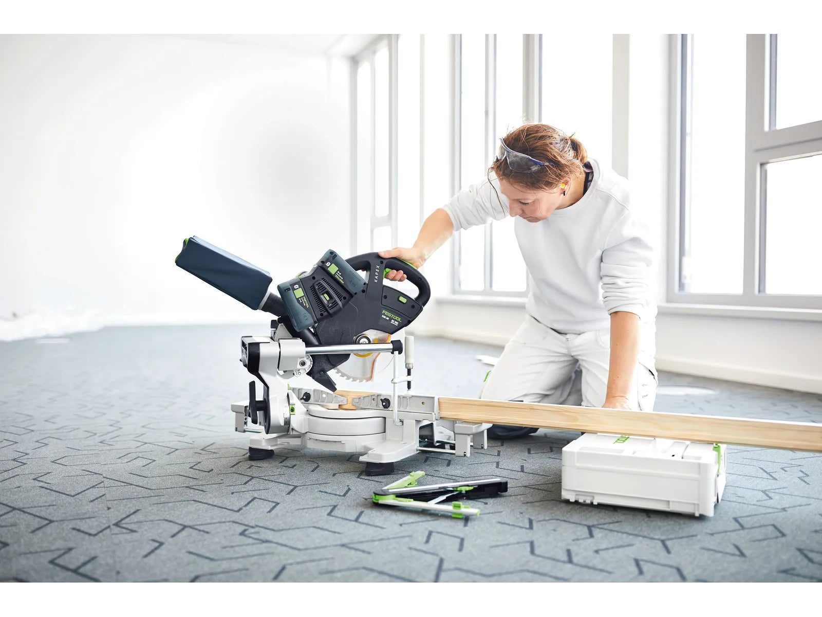 Scie à onglets radiale sans fil KAPEX KSC 60 Festool - Référence 577775 - Image 1