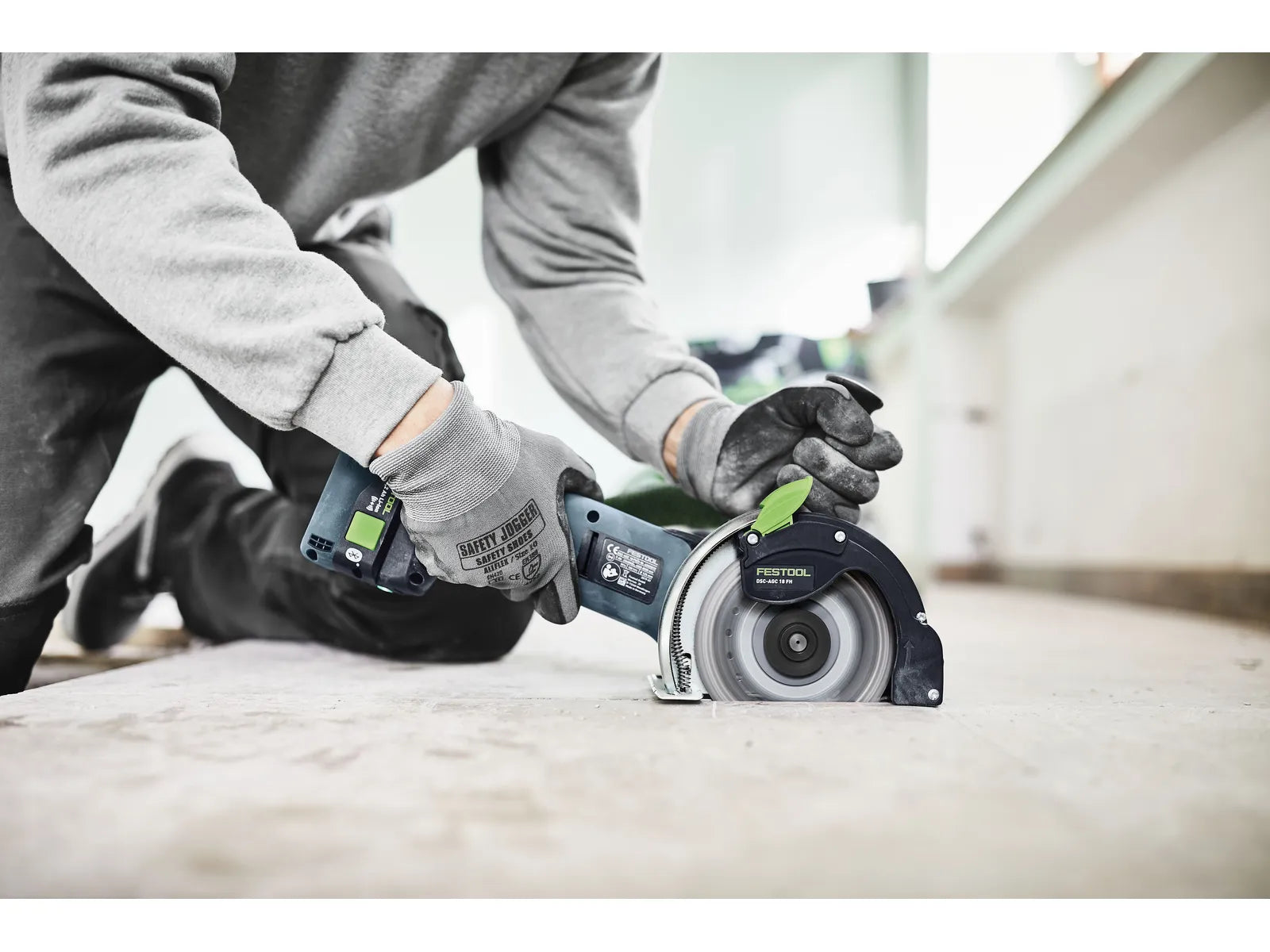 Système de Coupe à Main Levée Sans Fil DSC-AGC 18-125 FH EB-Basic de Festool - Numéro de Modèle 576829 - Image 10