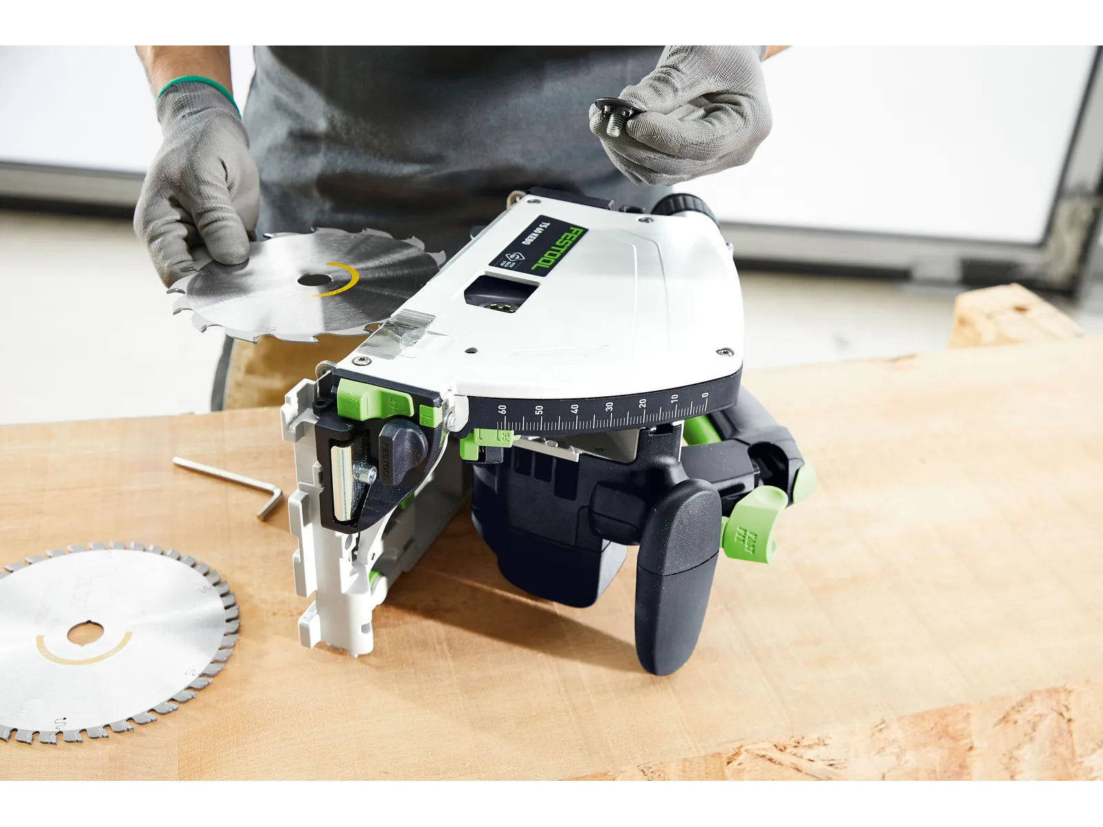 Scie Plongeante Festool TS 60 K 576721 - Profondeur de Coupe de 60 mm, Moteur EC-TEC, Système Anti-Rebond - Image 4