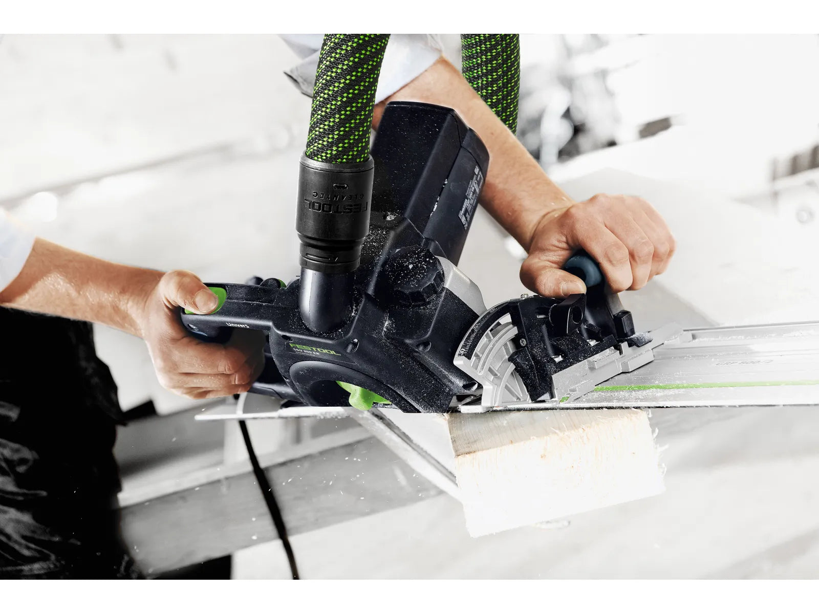 Scie à chaîne universelle Festool SSU 200 - 576563 avec profondeur de coupe de 200 mm et poids de 6,5 kg - Image 8