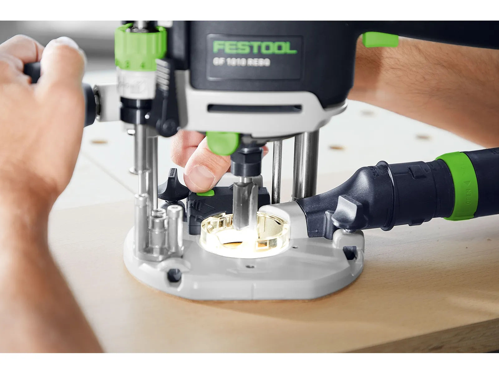 Festool OF 1010 R 578005 - Défonceuse Compacte et Précise avec Éclairage LED - Image 3