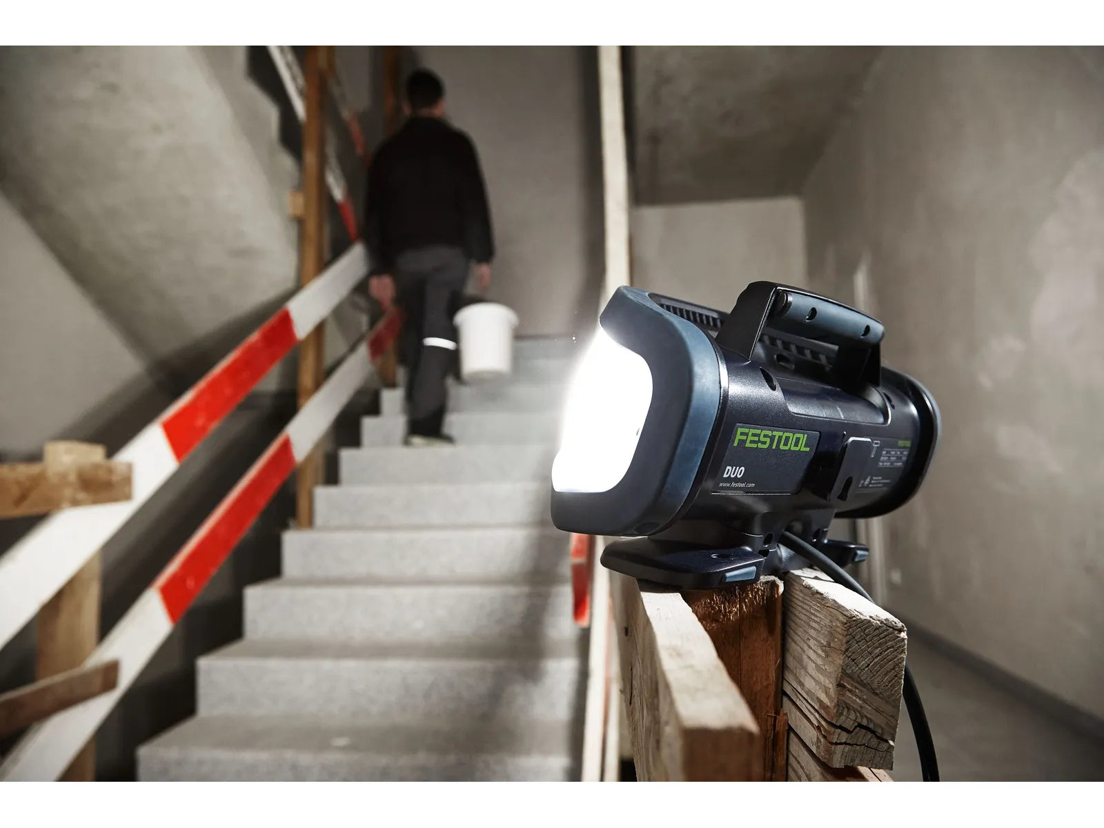 Lumière de Travail SYSLITE DUO Festool 576406 - Éclairage LED Haute Puissance 8000 lm - Image 3