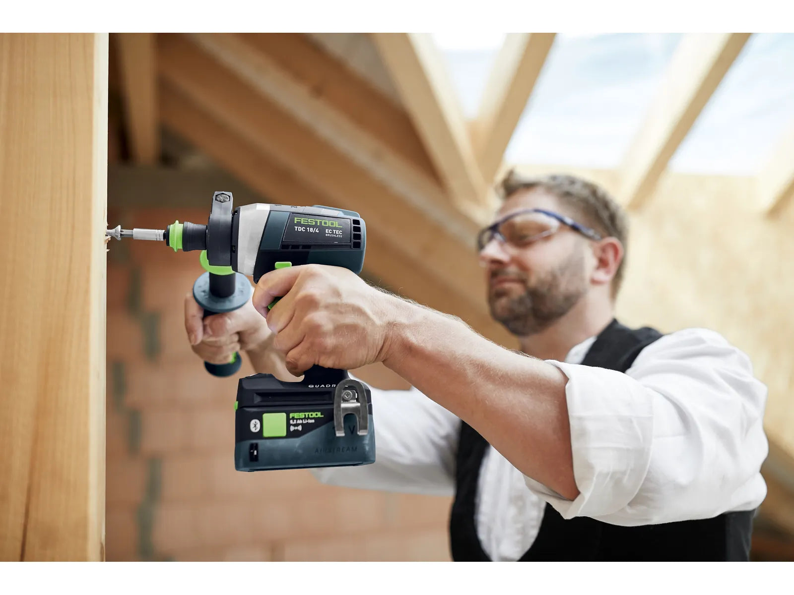 Perceuse sans fil QUADRIVE TDC 18/4 Festool 575601 - Puissante et Polyvalente avec quatre vitesses - Image 2