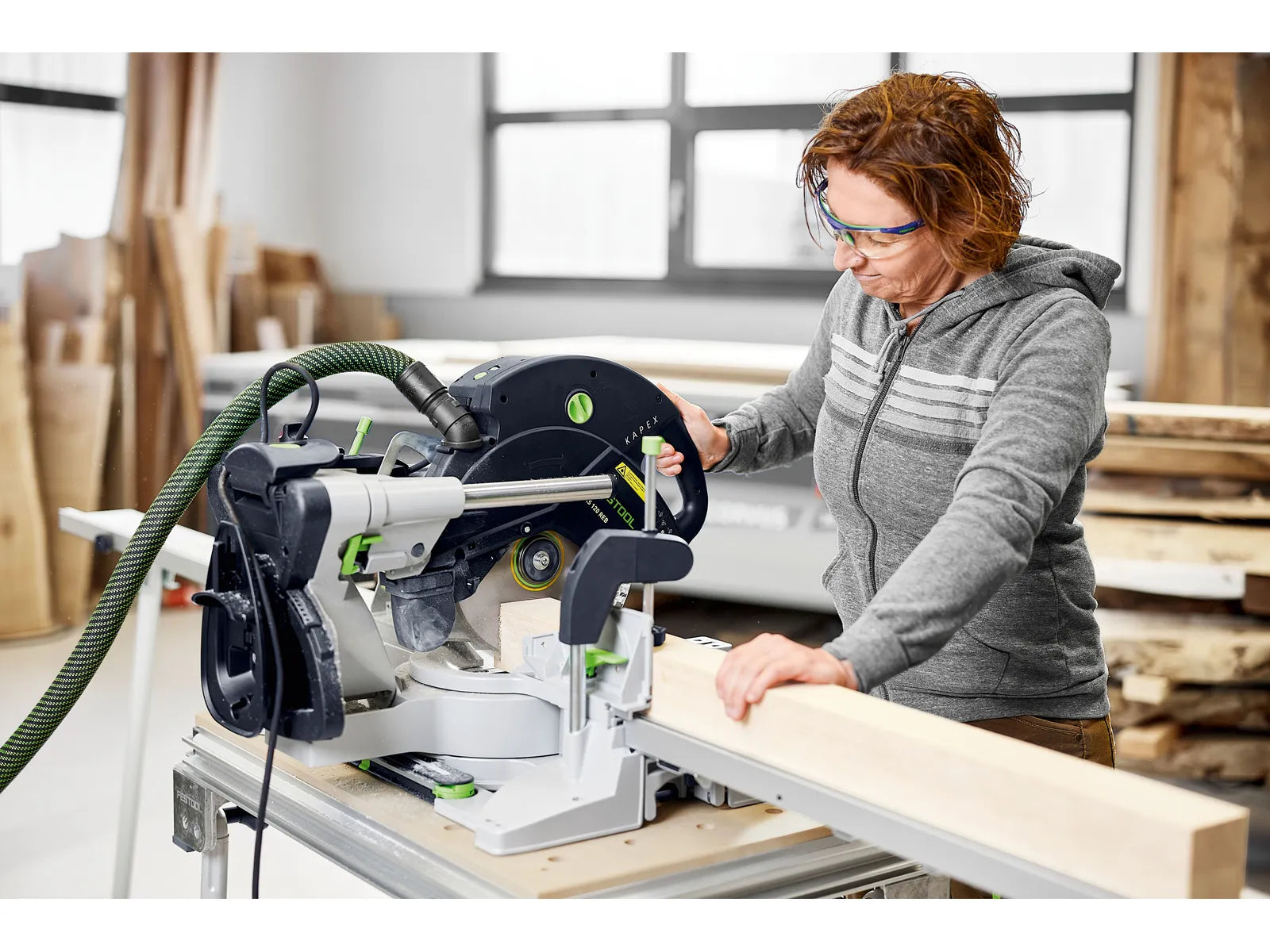 Scie à onglets radiale KAPEX KS 120 R 575302 de Festool avec guide à double colonne et laser à double ligne - Image 3
