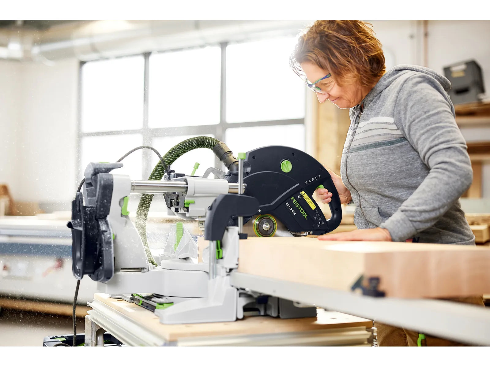 Scie à onglets radiale KAPEX KS 120 R 575302 de Festool avec guide à double colonne et laser à double ligne - Image 1